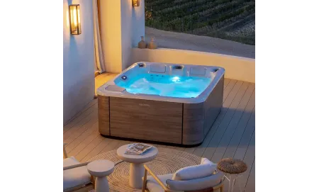 Spa compacto Touch, jacuzzi hasta 4 plazas - Aquavia Spa