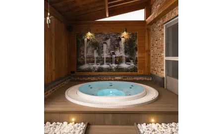 Spa Capri, jacuzzi desbordante de hasta 5 plazas - Aquavia Spa