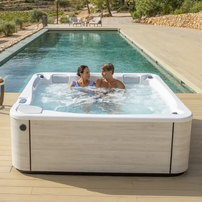 Spa Touch5, jacuzzi de interior y exterior de 5 plazas - Aquavia Spa