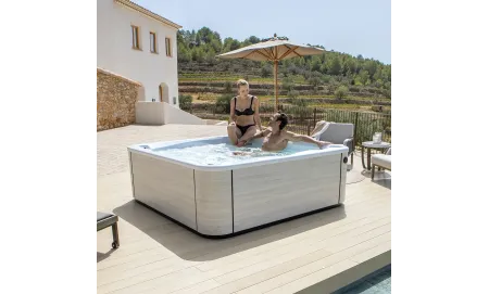 Spa Touch5, jacuzzi 5 plazas para exterior - Aquavia Spa