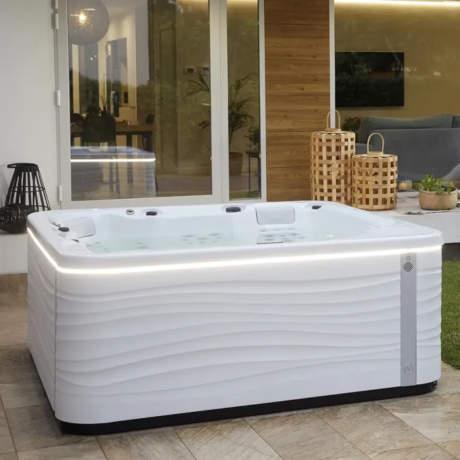 Spa Essence , Jacuzzi da 5 posti, esterna o interna - Aquavia Spa