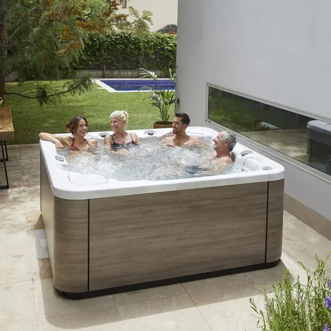 Spa Feel , jacuzzi cu 5 locuri ideal pentru casă - Aquavia Spa