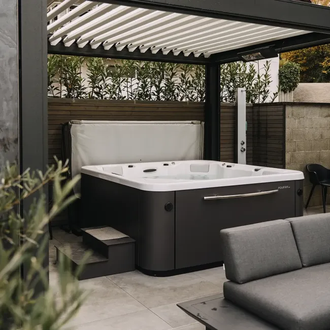 Soft Spa, 6-seater outdoor or indoor jacuzzi - Aquavia Spa