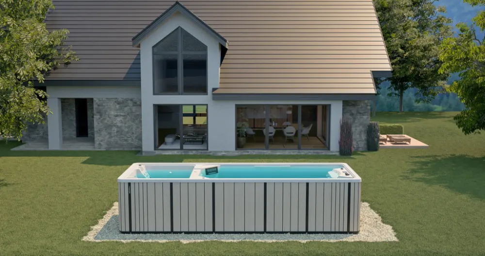 Swim spa Duo της Aquavia Spa στον κήπο μιας κατοικίας