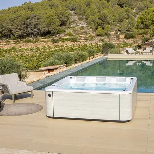 installation av utomhusjacuzzi touch 5