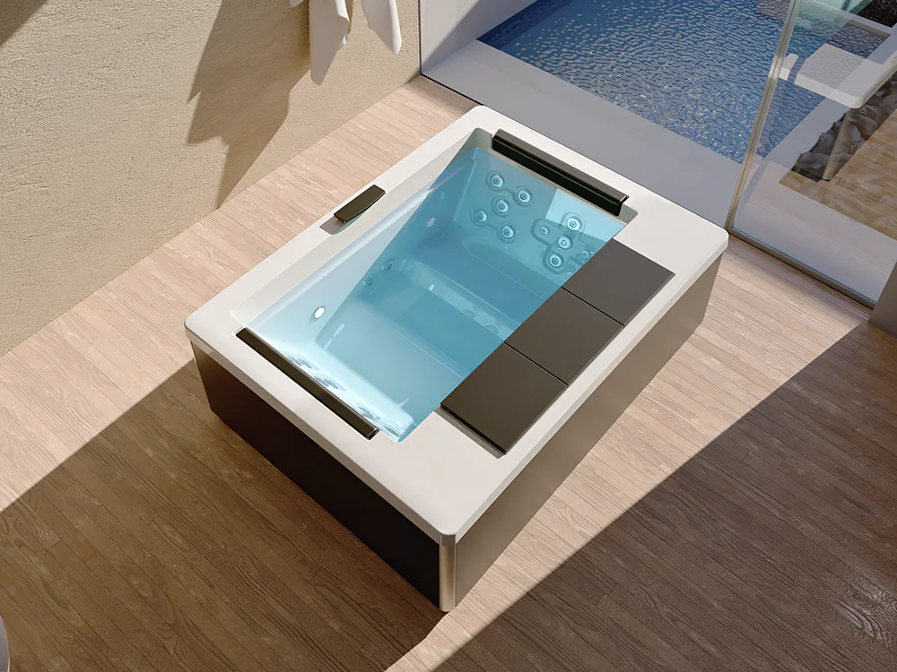 Gamma City: Compact and modern Jacuzzis for urban spaces