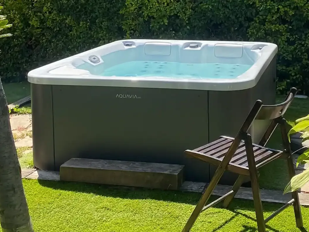 Spa Touch w ogrodzie klienta prywatnego