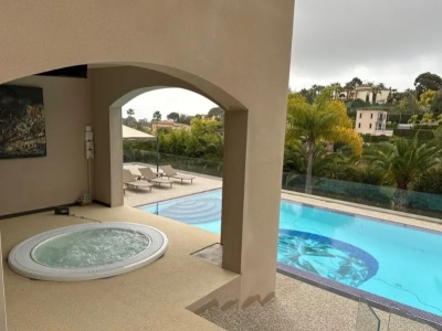 How to install a jacuzzi in an attic or outdoor terrace?