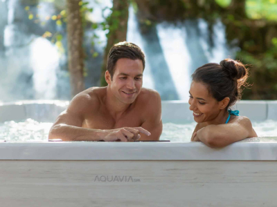 Ta reda på ditt spabads serienummer och kod för att säkerställa att det fungerar