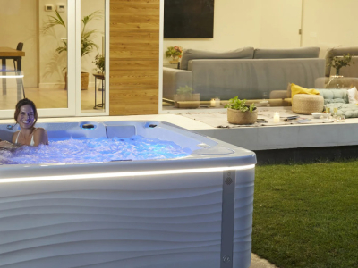 Când este cel mai bun moment pentru a folosi un spa în aer liber? Ziua sau noapt