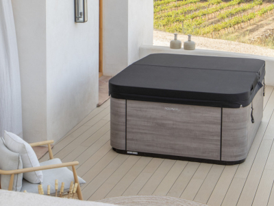 ¿Cómo proteger un spa exterior de la lluvia y el sol?