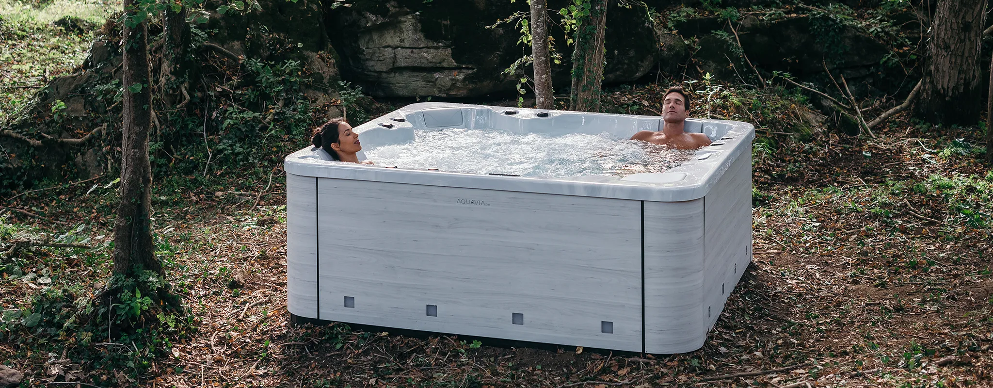 Velvet hot tub, in-ground, 5-person jacuzzi - Aquavia Spa